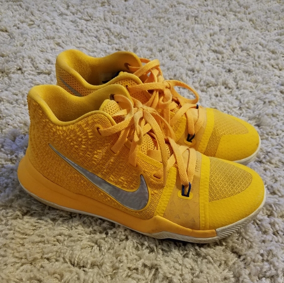 NIKE Kyrie basketball sneakers!